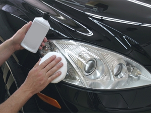 Cara Merawat Kaca Headlamp Mobil yang Buram