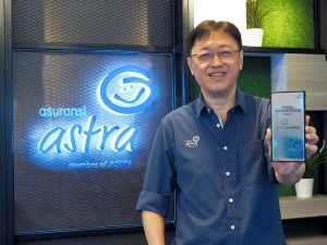 CEO Asuransi Astra, Rudy Chen memperkenalkan produk terbaru Asuransi Astra di segmen asuransi kesehatan perorangan berbasis digital, Garda Healthtech